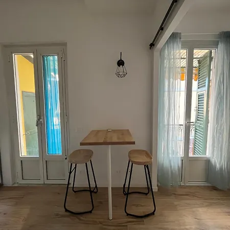 A Slice Of Riviera Apartment *